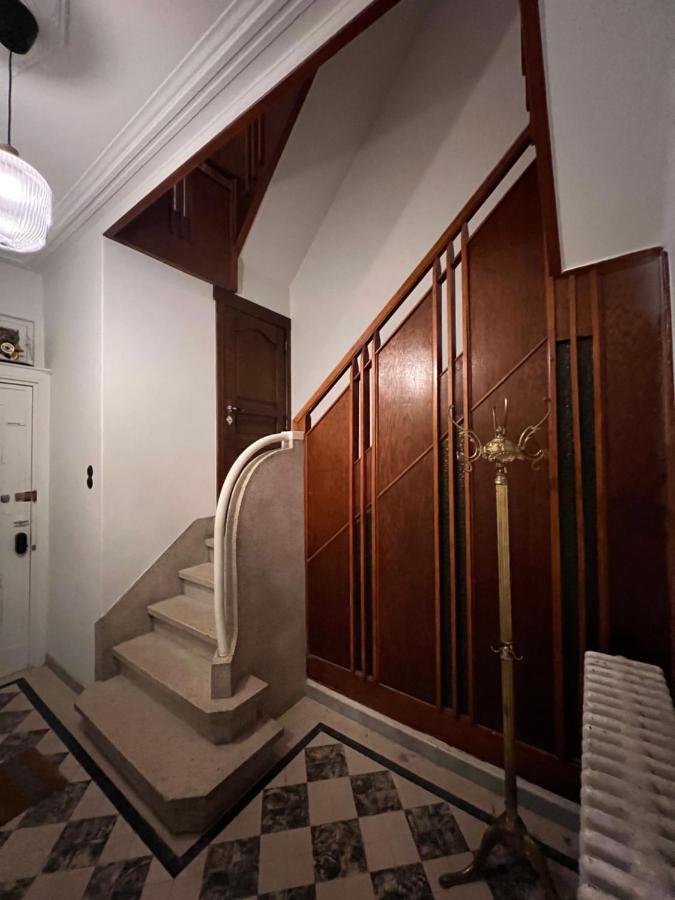 Charmante Art Deco Rijwoning Остенде Екстериор снимка